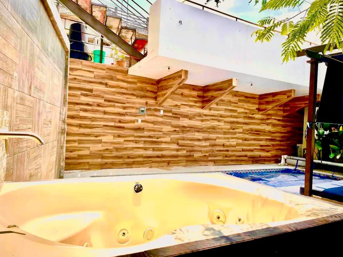 Loft Arte Y Diseno, Terraza, Asador, 3 Pantallas "Cuernavaca Somos El Unico Airbn Que Te Ofrece 2 Exclusivos Jacuzzis Profesionales Con Agua Caliente Y Sistema De Hidromasaje, Tipo Spa" Fraccionamiento Vigilancia 24 Horas Daire Dış mekan fotoğraf