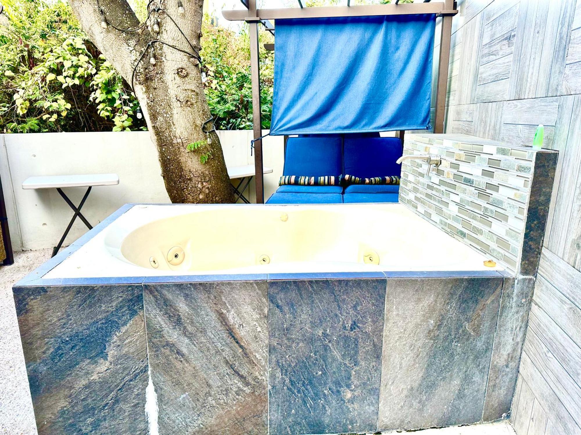 Loft Arte Y Diseno Alberca Climatizada, Amenidades Y Lujo, Terraza Privada Con Asador De Carbon, Cuernavaca Somos Los Unicos Que Te Ofrecemos Para Tu Uso Personal Y Exclusivo 2 Jacuzzis Con Agua Caliente Y Sistema De Hidromasaje Tipo Spa Dış mekan fotoğraf